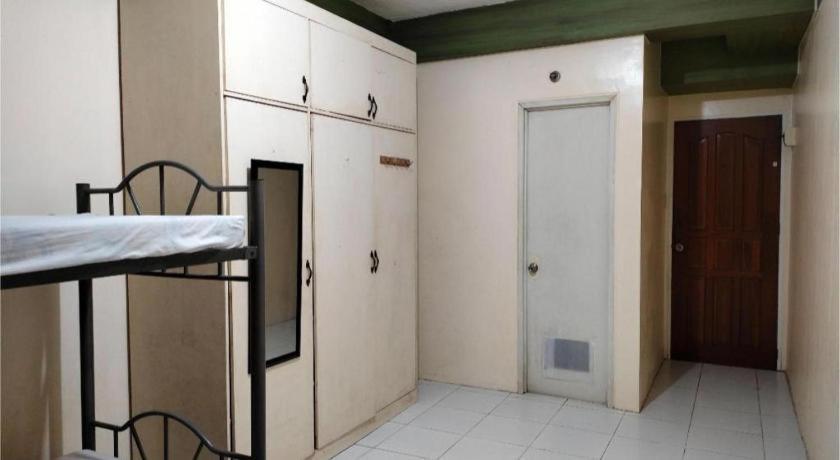 Oyo 800 Ddd Habitat Dormtel Bacolod Hotel Exterior photo